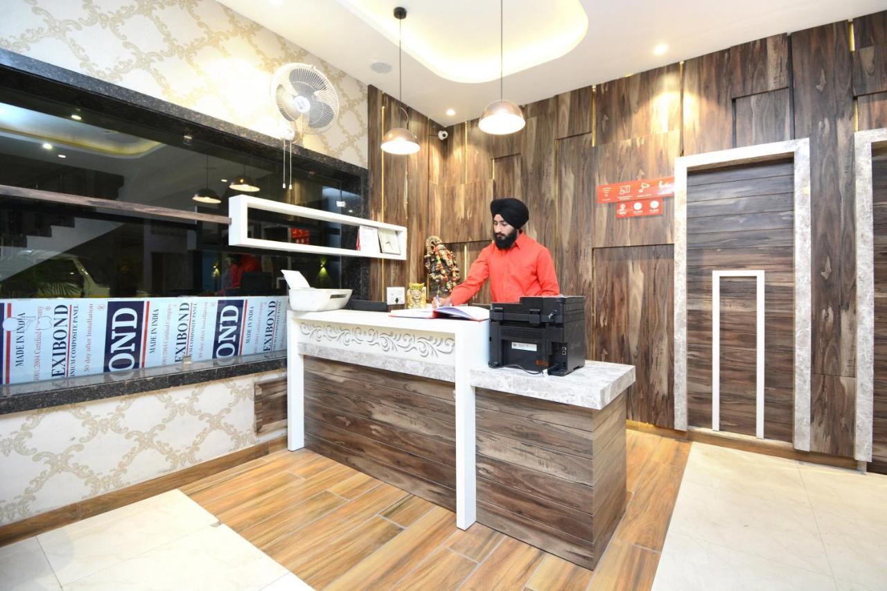 Hotel Ricky International Amritsar Eksteriør billede
