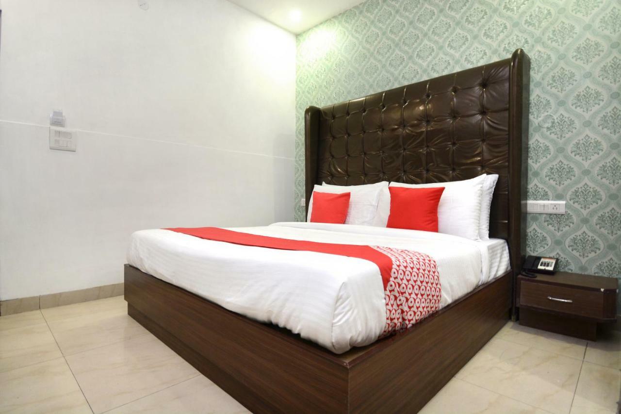 Hotel Ricky International Amritsar Eksteriør billede